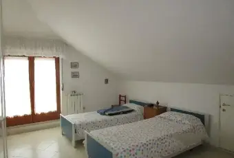 Rexer-Chieti-Mansarda-in-affitto-CAMERA-DA-LETTO