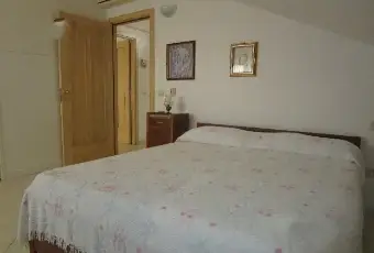 Rexer-Chieti-Mansarda-in-affitto-CAMERA-DA-LETTO