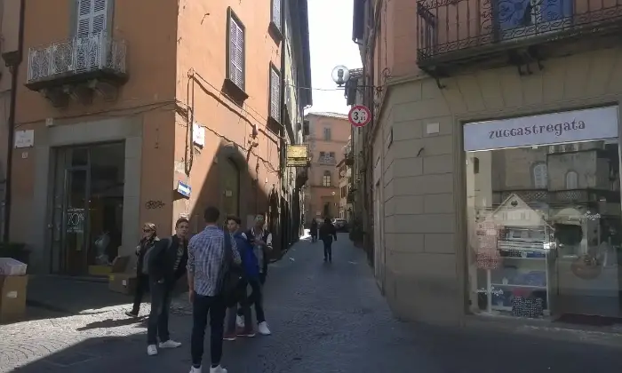 Rexer-Viterbo-Negozio-mq-vetrine-Saffi