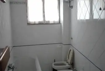 Rexer-Napoli-A-minuti-a-piedi-dalla-metro-stazione-Chiaiano-BAGNO