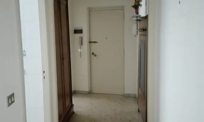 Rexer-Napoli-A-minuti-a-piedi-dalla-metro-stazione-Chiaiano-ALTRO