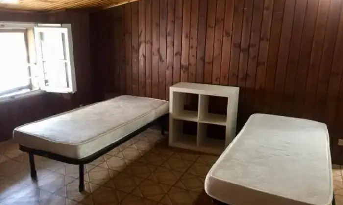 Rexer-Pavia-Monolocale-per-studenti-strada-Nuova-CAMERA-DA-LETTO