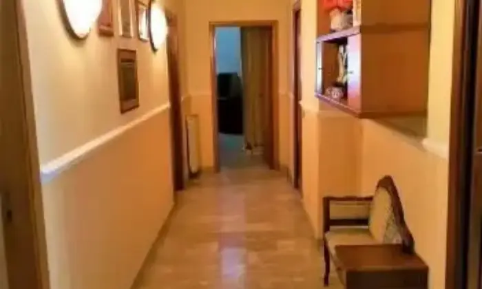 Rexer-Qualiano-APPARTAMENTO-BEN-RIFINITO-TRE-VANI-CON-TERMOCAMINO-E-BALCONATA-SOLEGGIATA-ALTRO
