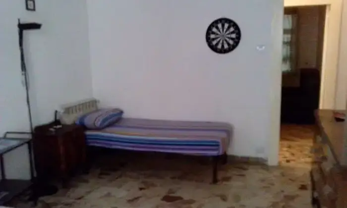 Rexer-Messina-Affittasi-appartamento-parzialmente-ristrutturato-CAMERA-DA-LETTO