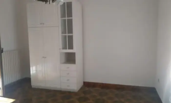 Rexer-Volla-APPARTAMENTO-CENTRALE-CAMERA-DA-LETTO
