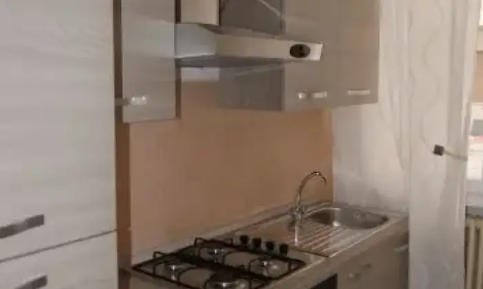 Rexer-Rimini-Grazioso-Bilocale-in-pieno-centro-storico-CUCINA