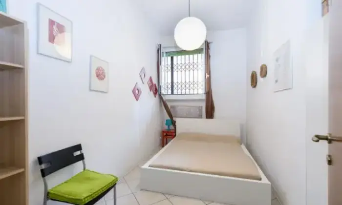 Rexer-Roma-Appartamento-camere-da-letto-metropolitana-Colli-Albani-CAMERA-DA-LETTO