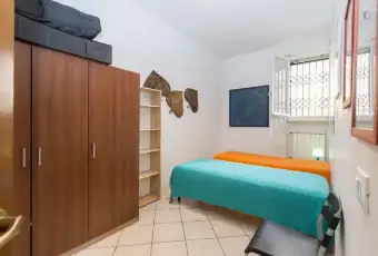 Rexer-Roma-Appartamento-camere-da-letto-metropolitana-Colli-Albani-CAMERA-DA-LETTO