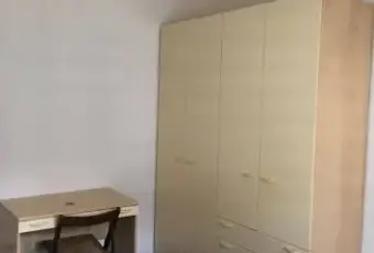 Rexer-Perugia-Affittasi-appartamento-Zona-Stazione-Libero-da-Luglio-CAMERA-DA-LETTO