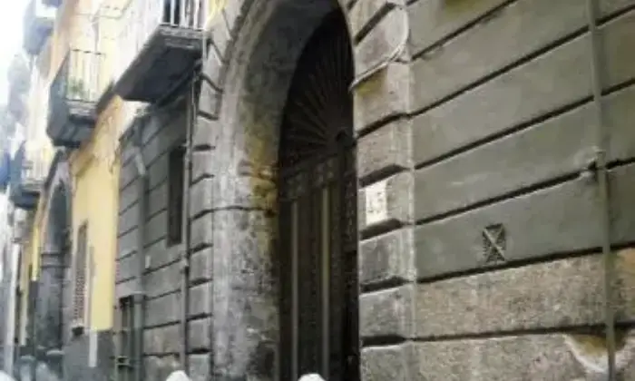 Rexer-Napoli-Trilocale-finemente-arredato-adiacenze-piazza-plebiscito-contesto-signorile-ALTRO