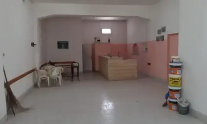 Rexer-Leverano-Locale-in-affitto-in-via-G-Parini-ALTRO