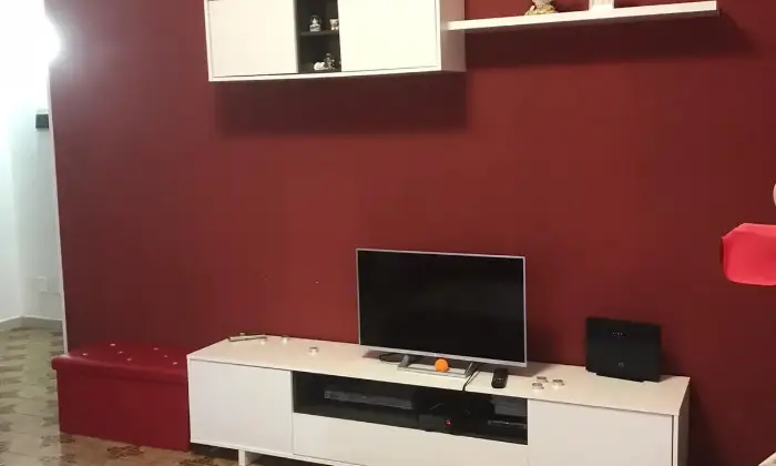 Rexer-Palermo-TRIVANI-ARREDATO-VIA-LAURANA-ZONA-VILLABIANCA-PALERMO-SALONE