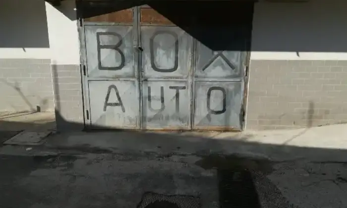 Rexer-Portici-Garage-Box-a-Portici-SALONE