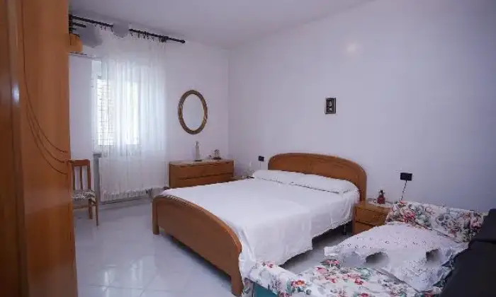 Rexer-Vico-del-Gargano-Villa-indipendente-a-soli-km-da-Vico-del-Gargano-CAMERA-DA-LETTO