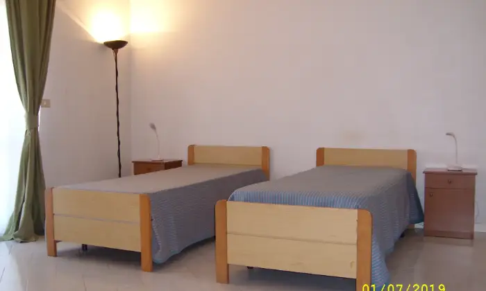 Rexer-Catania-BELLE-STANZE-SINGOLE-O-DOPPIE-CITTADELLA-CAMERA-DA-LETTO