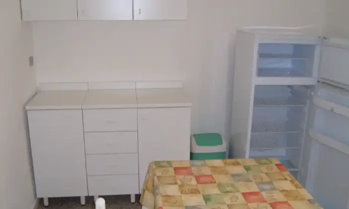 Rexer-Catania-BELLE-STANZE-SINGOLE-O-DOPPIE-CITTADELLA-CUCINA
