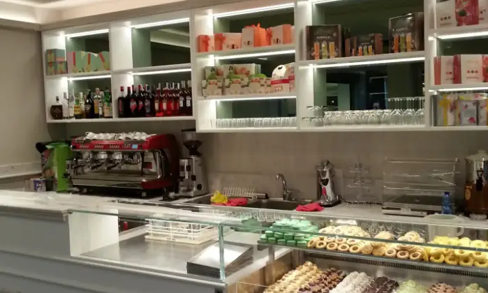 Rexer-Venezia-Affittasi-BAR-PASTICCERIA-a-VENEZIA-ALTRO