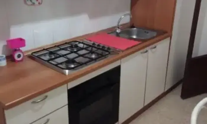 Rexer-Reggio-di-Calabria-Affittasi-appartamento-luminoso-a-Reggio-di-Calabria-CUCINA