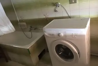 Rexer-Marsicovetere-Affitto-Mansarda-arredata-BAGNO