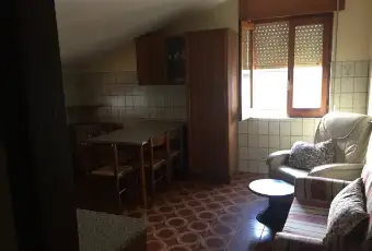 Rexer-Marsicovetere-Affitto-Mansarda-arredata-SALONE