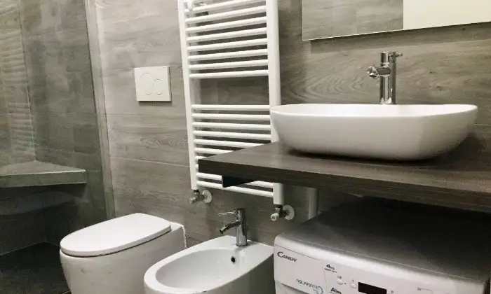 Rexer-Milano-Appartamento-brevi-periodi-Ospedale-San-Raffaele-Milano-BAGNO