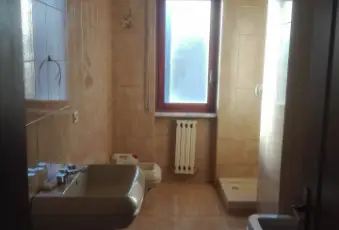 Rexer-Cosenza-Appartamento-con-tre-bagni-e-vista-panoramica-BAGNO