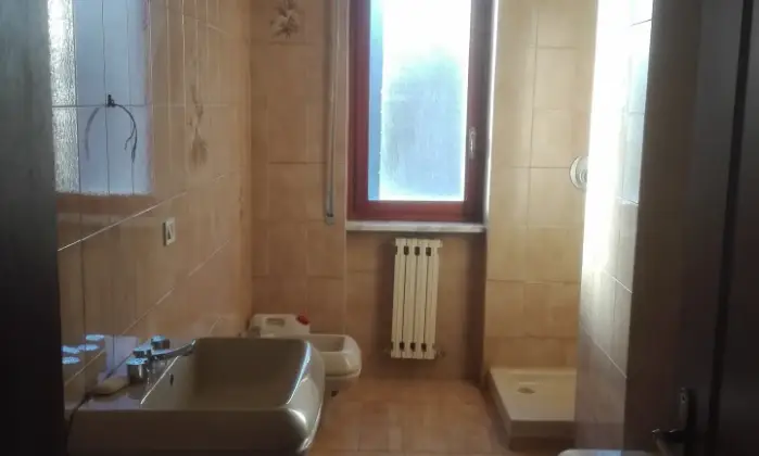 Rexer-Cosenza-Appartamento-con-tre-bagni-e-vista-panoramica-BAGNO