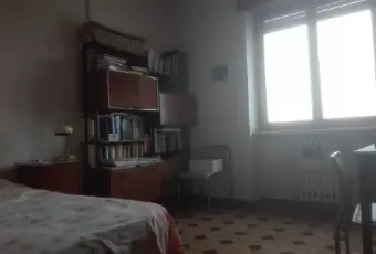 Rexer-Cosenza-Appartamento-con-tre-bagni-e-vista-panoramica-CAMERA-DA-LETTO