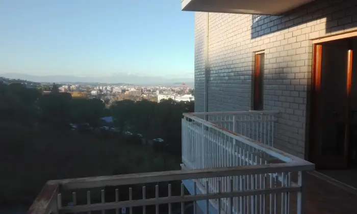 Rexer-Cosenza-Appartamento-con-tre-bagni-e-vista-panoramica-TERRAZZO