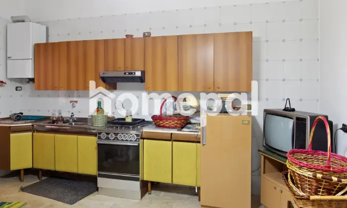 Rexer-Serracapriola-CASA-CON-APPARTAMENTI-E-MANSARDA-CUCINA