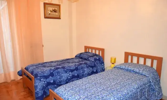 Rexer-Marsala-Affittasi-appartamento-in-centro-con-posto-auto-CAMERA-DA-LETTO