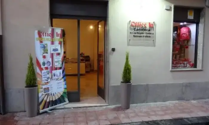 Rexer-GiardiniNaxos-AFFITTO-Negozio-di-mq-in-Via-Umberto-I-Giardini-Nax-ALTRO