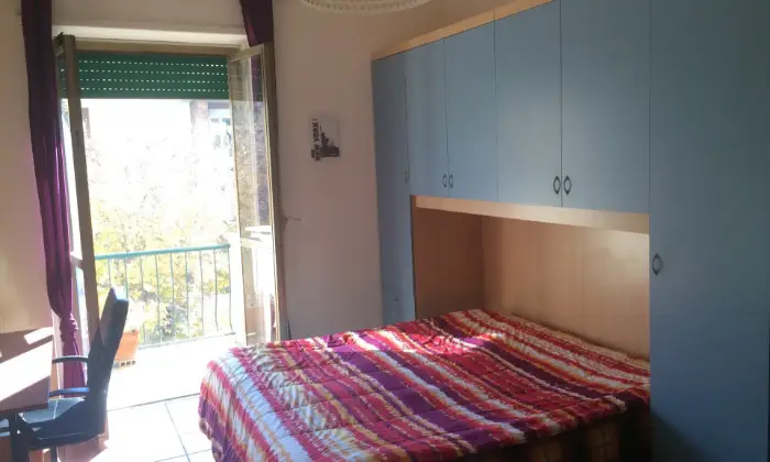 Rexer-Roma-ADIACENTE-POLICLINICO-E-UNIVERSITA-LA-SAPIENZA-CAMERA-DA-LETTO