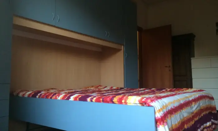 Rexer-Roma-ADIACENTE-POLICLINICO-E-UNIVERSITA-LA-SAPIENZA-CAMERA-DA-LETTO