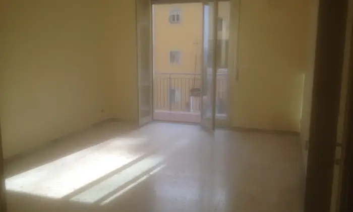 Rexer-Napoli-Camera-singola-arredata-CAMERA-DA-LETTO