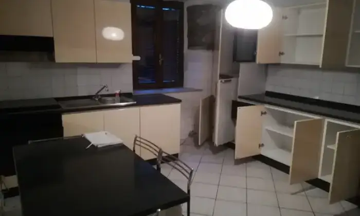 Rexer-Saviore-dellAdamello-Affitto-con-riscatto-Appartamento-in-montagna-CUCINA
