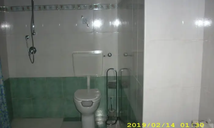 Rexer-Caravaggio-Vendesi-locale-commerciale-BAGNO