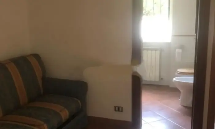 Rexer-Roma-Bilocale-in-affitto-in-via-Giuseppe-Molteni-SALONE