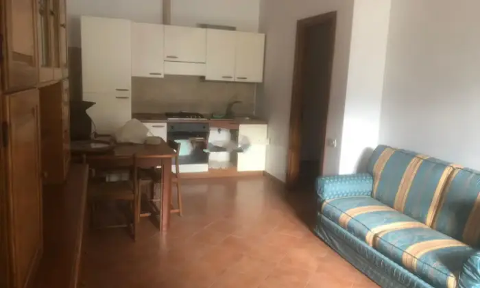 Rexer-Roma-Bilocale-in-affitto-in-via-Giuseppe-Molteni-SALONE