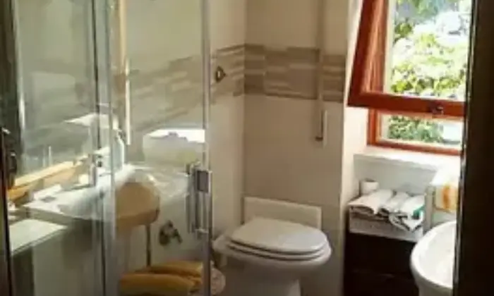 Rexer-Marino-AFFITTO-App-Mq-Via-Pietro-Nenni-Marino-BAGNO