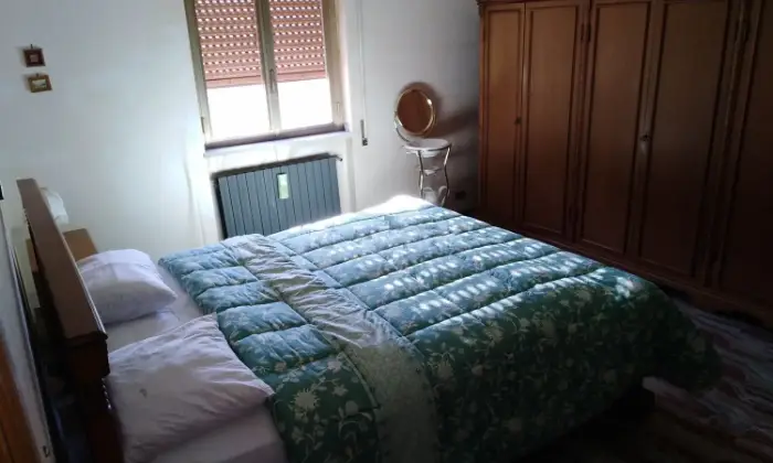 Rexer-Sambuci-Vendesi-Quadrilocale-in-sambuci-Romavia-delle-vigne-CAMERA-DA-LETTO