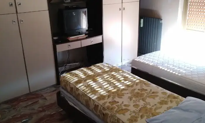 Rexer-Sambuci-Vendesi-Quadrilocale-in-sambuci-Romavia-delle-vigne-CAMERA-DA-LETTO