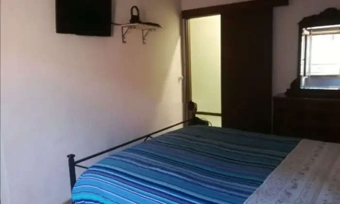 Rexer-Radicofani-Bilocale-in-affitto-in-via-Renato-Magi-CAMERA-DA-LETTO