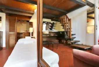 Rexer-Firenze-Bilocale-in-affitto-Borgo-Ognissanti-SALONE