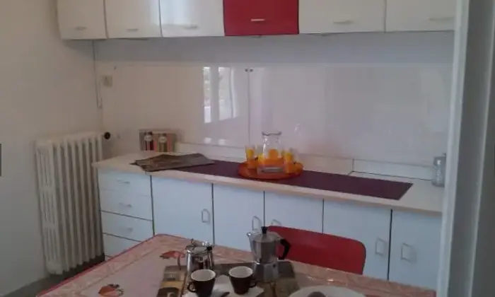 Rexer-Roma-Camere-uso-turistico-CUCINA