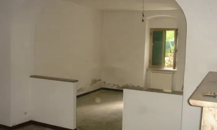 Rexer-Fivizzano-Appartamento-su-due-piani-in-vendita-CUCINA