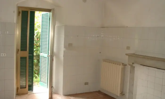 Rexer-Fivizzano-Appartamento-su-due-piani-in-vendita-CUCINA