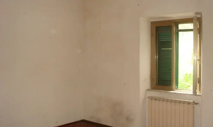 Rexer-Fivizzano-Appartamento-su-due-piani-in-vendita-CAMERA-DA-LETTO