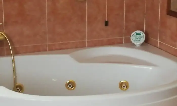Rexer-Sirmione-Afiitto-Villa-plurifamiliare-via-Chiodi-Sirmione-BAGNO