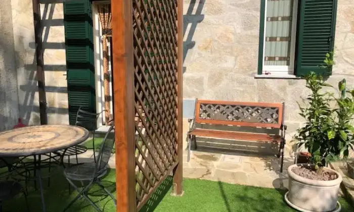 Rexer-Plesio-Villa-plurifamiliare-via-per-Barna-Plesio-Giardino